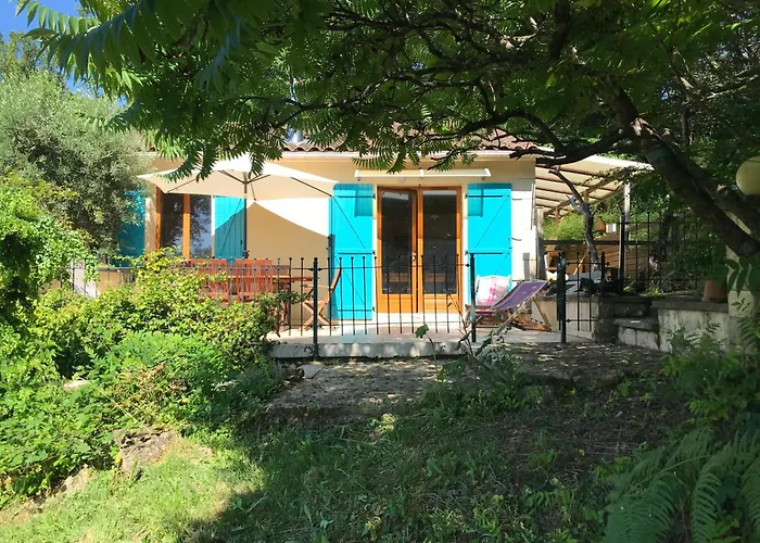 De Charme à Hébergement de vacances Cadouin